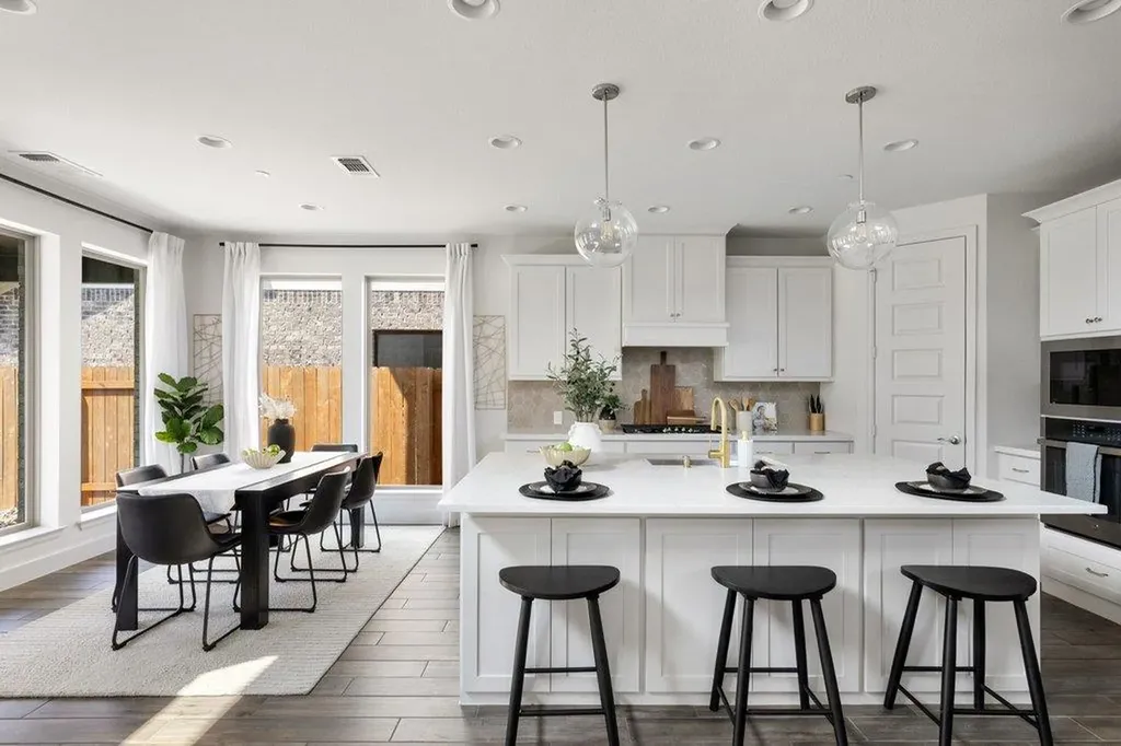 6305 Wavell Place Austin TX 78738