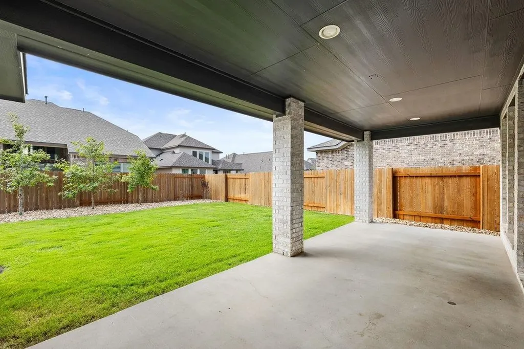 6305 Wavell Place Austin TX 78738