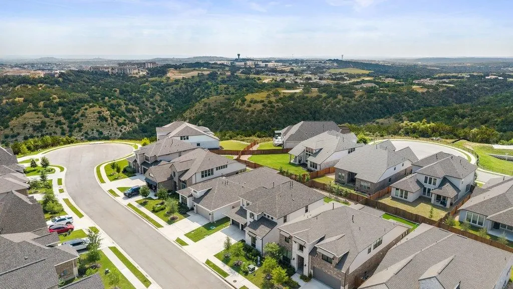 6305 Wavell Place Austin TX 78738