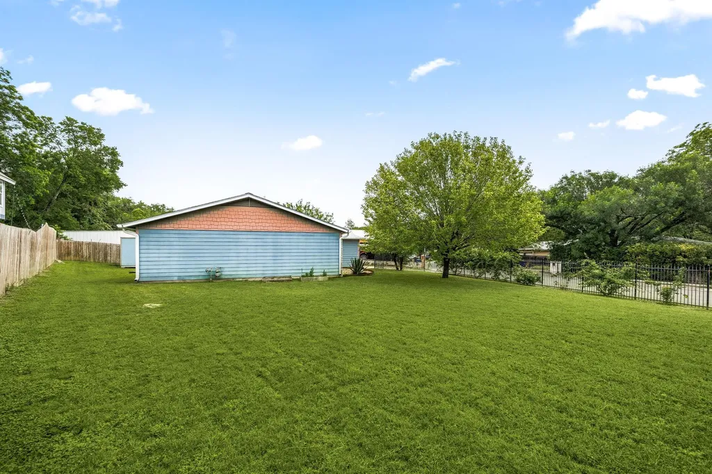 7802 Elderberry Drive Austin TX 78745