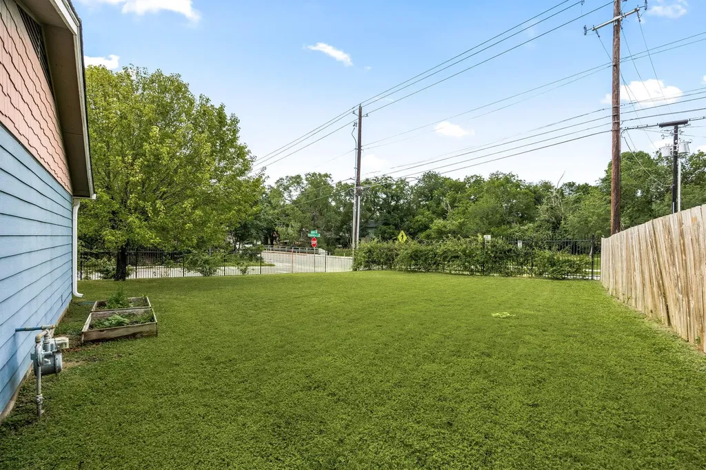 7802 Elderberry Drive Austin TX 78745
