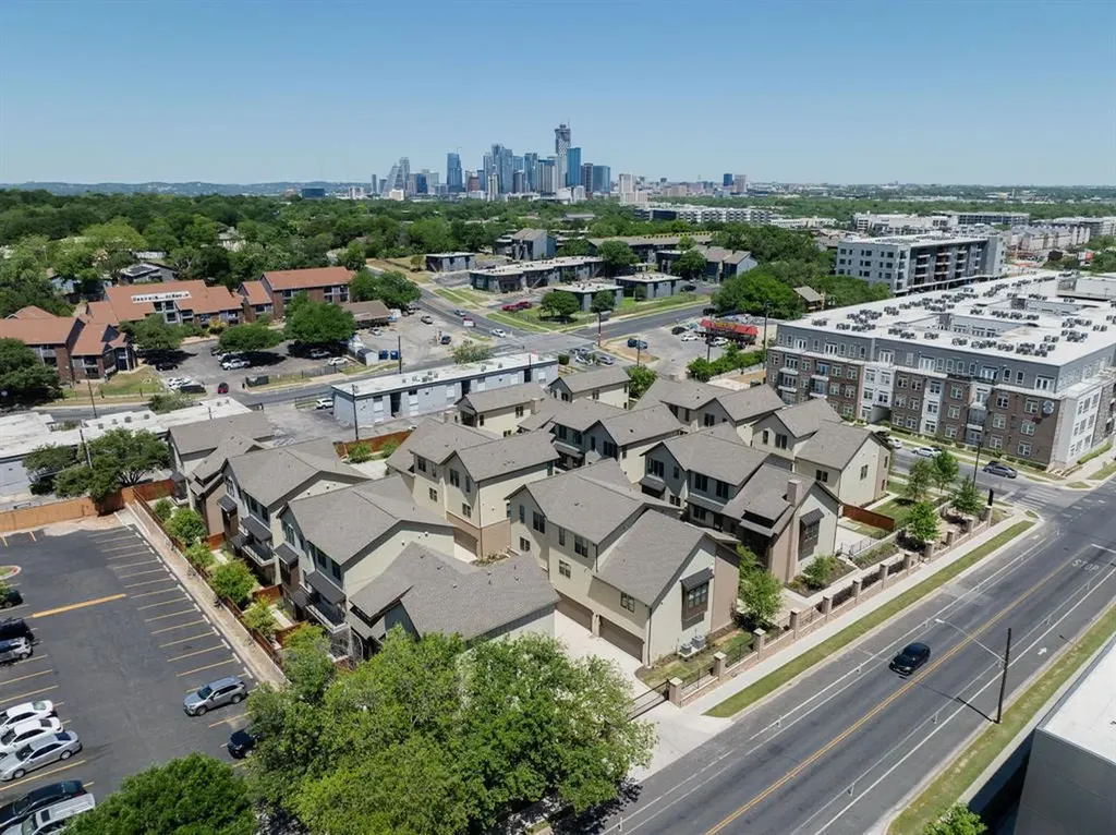 2209 Woodland Avenue Austin TX 78741