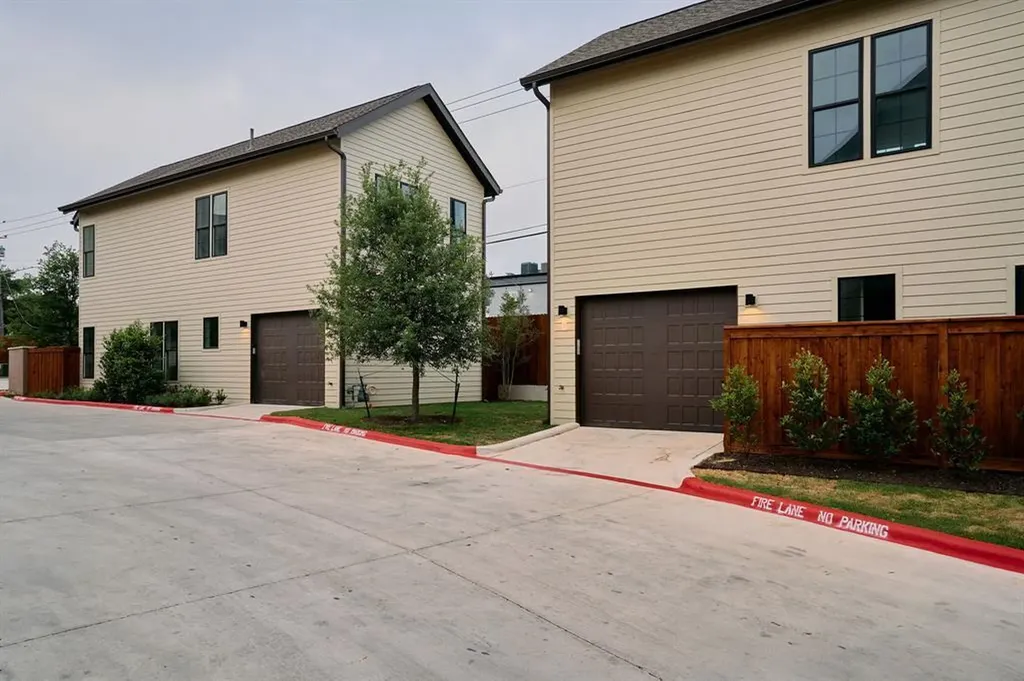 2209 Woodland Avenue Austin TX 78741