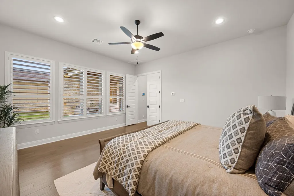 113 Idle Spur Liberty Hill TX 78642