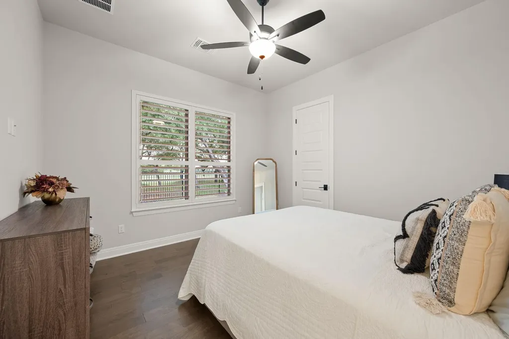 113 Idle Spur Liberty Hill TX 78642