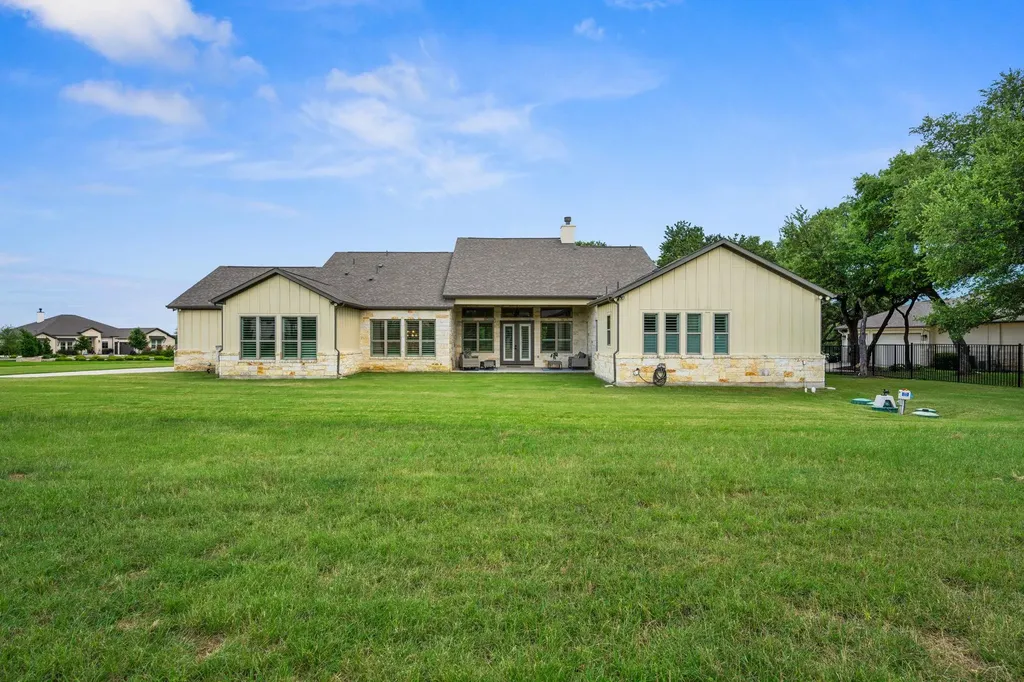 113 Idle Spur Liberty Hill TX 78642