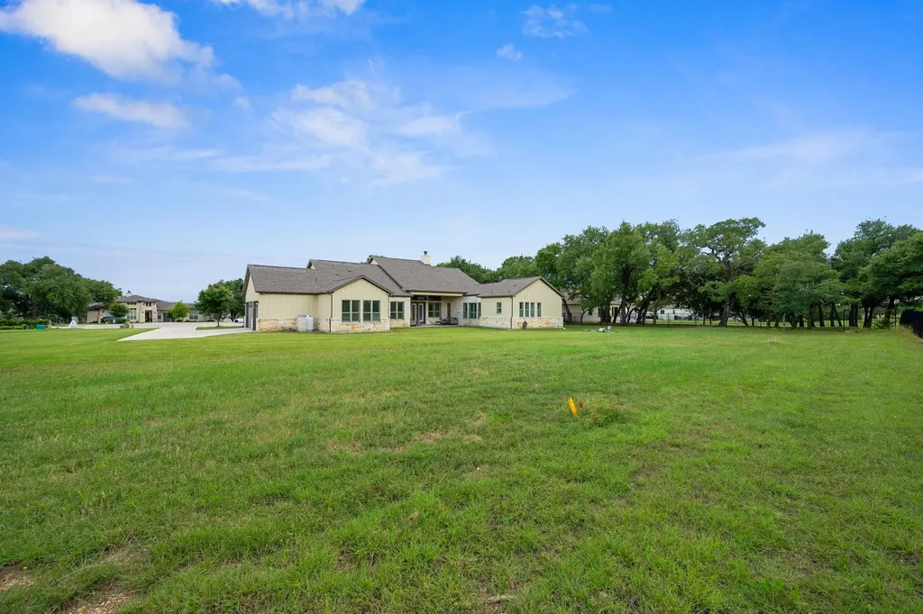 113 Idle Spur Liberty Hill TX 78642
