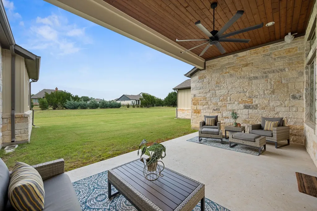 113 Idle Spur Liberty Hill TX 78642