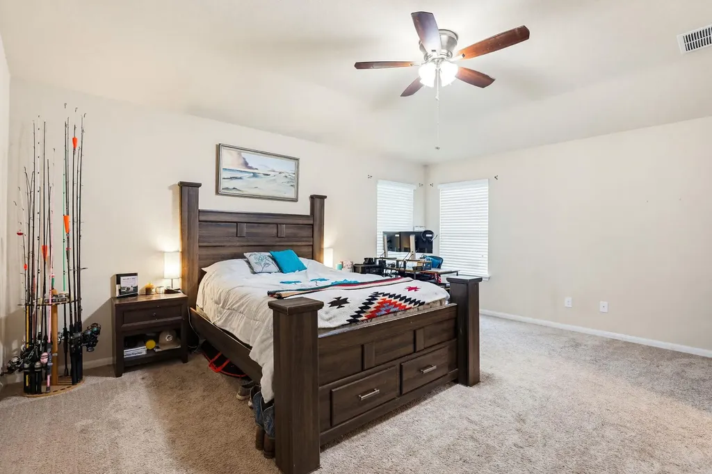 138 Talon Drive Luling TX 78648