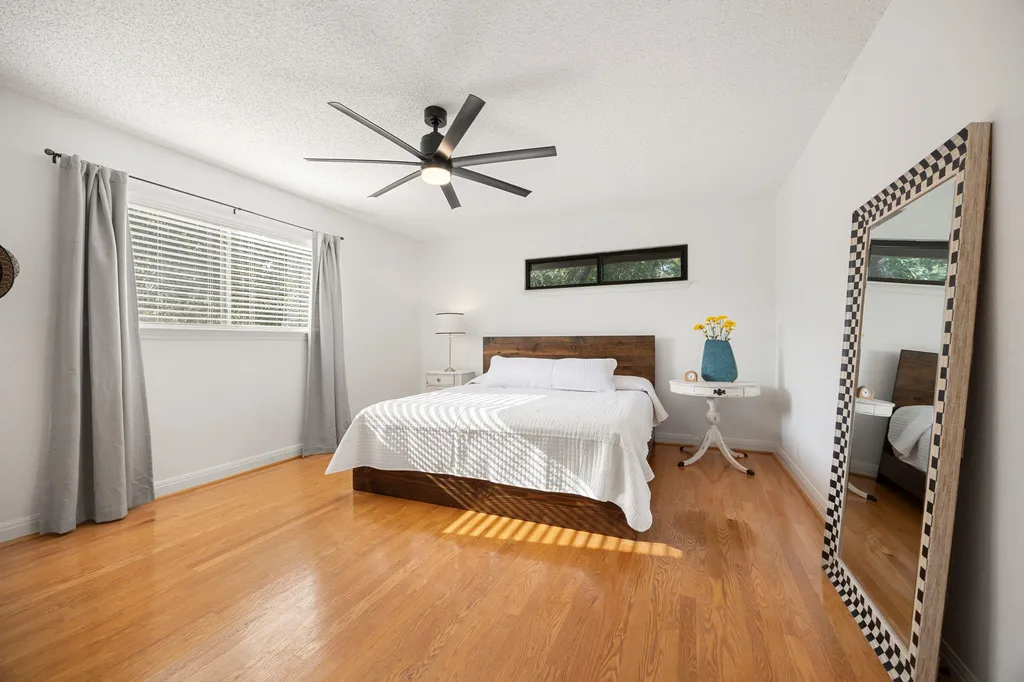 6702 Fireoak Drive Austin TX 78759