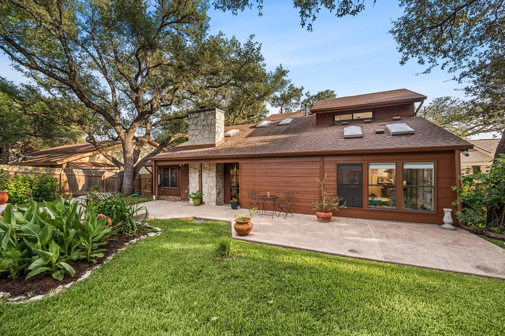 6702 Fireoak Drive Austin TX 78759
