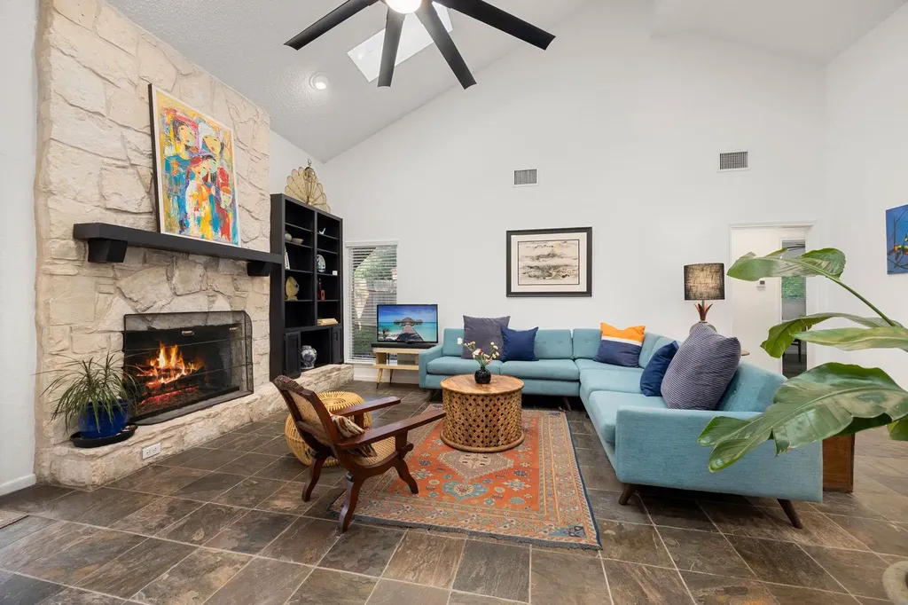 6702 Fireoak Drive Austin TX 78759