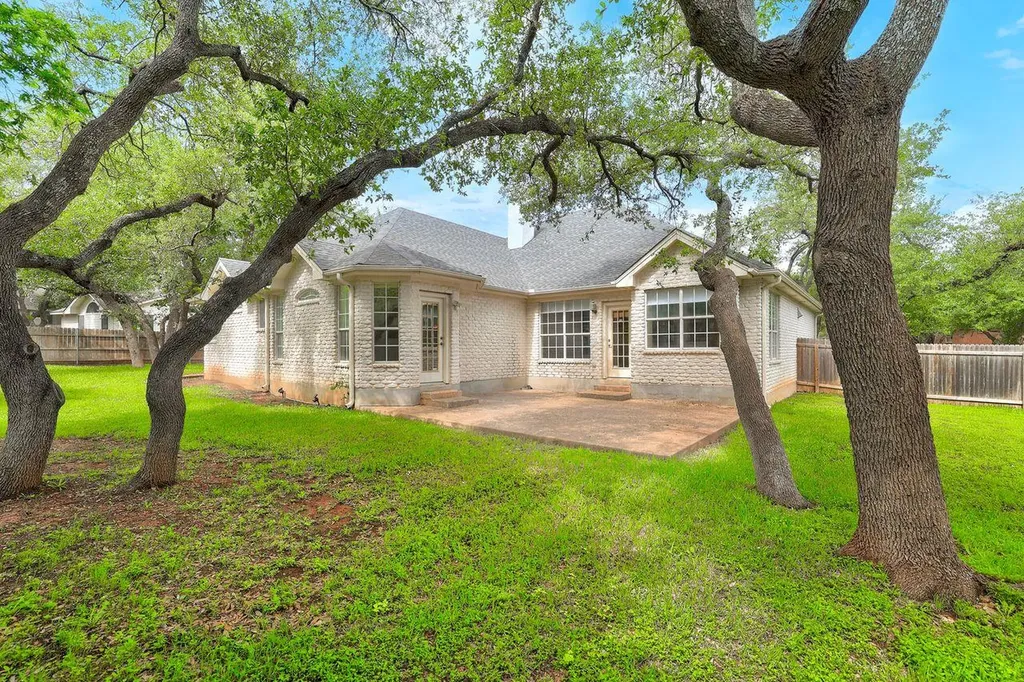 301 Rim Rock Drive Georgetown TX 78628