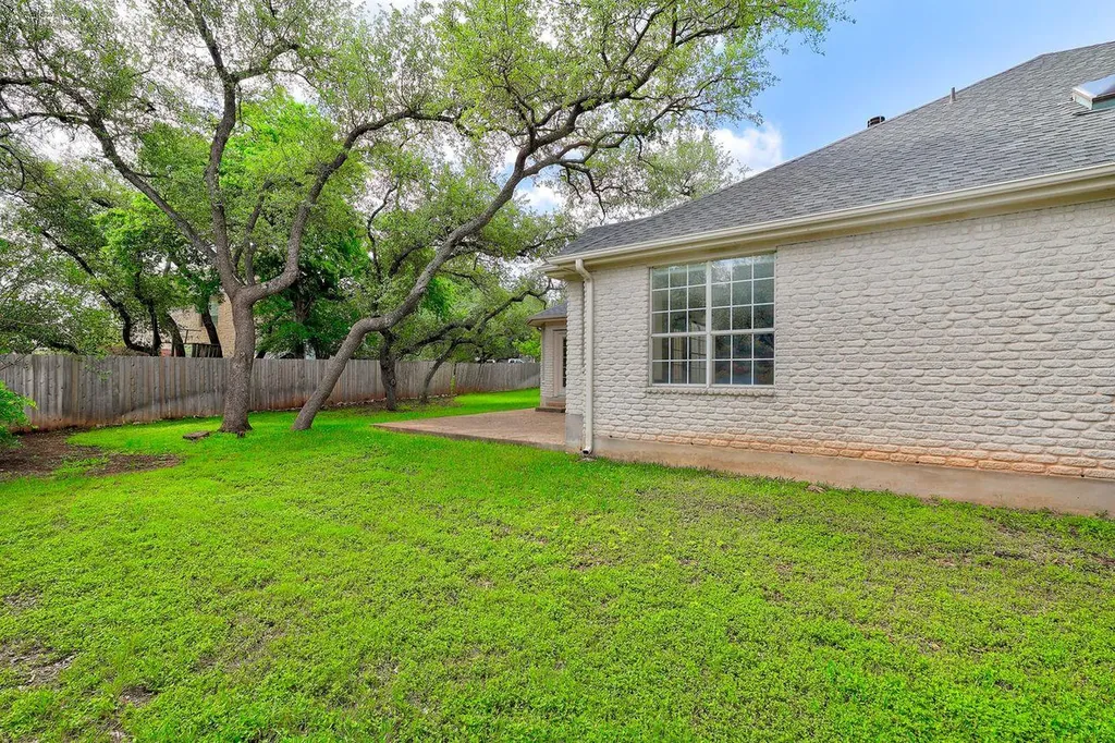 301 Rim Rock Drive Georgetown TX 78628
