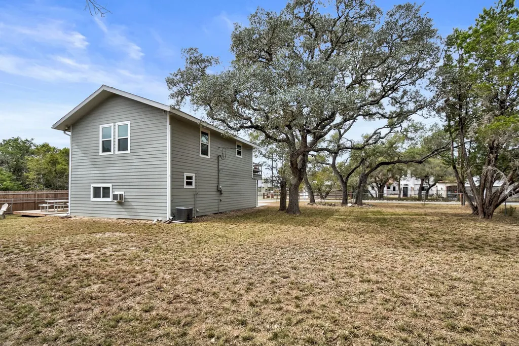 2591 Lakeshore Drive Canyon Lake TX 78133