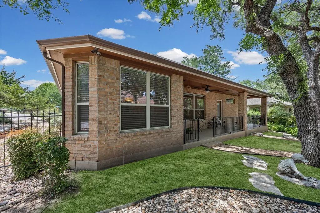 702 Enchanted Rock Trail Georgetown TX 78633