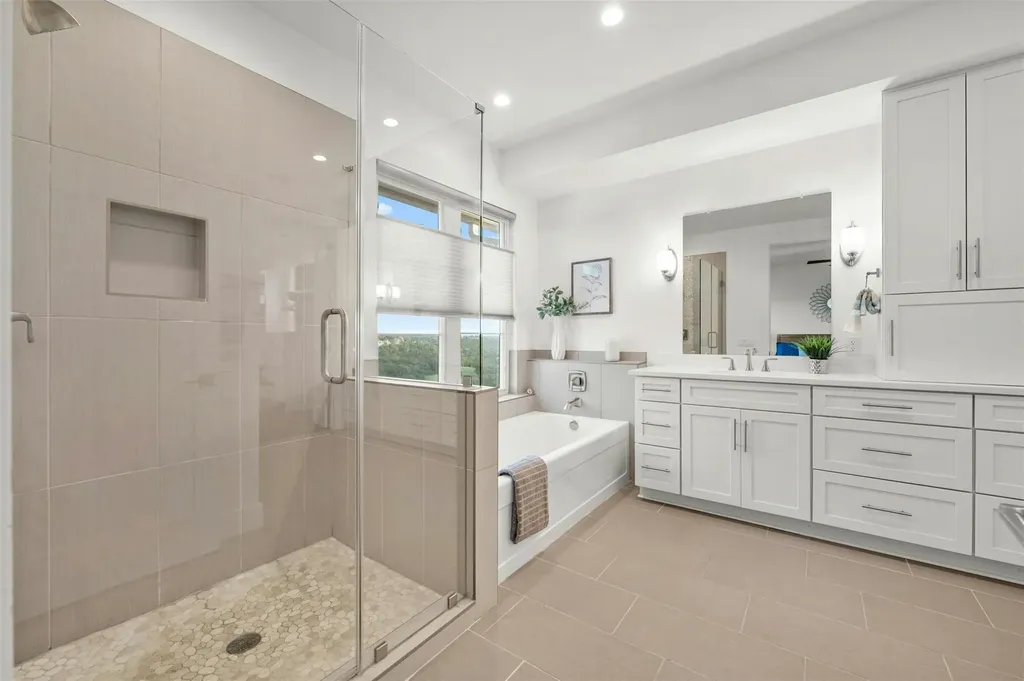 5717 Lost Horizon Drive Austin TX 78759