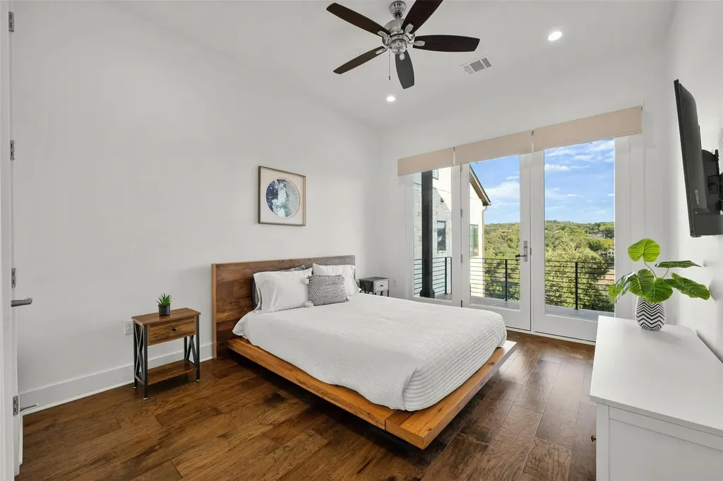 5717 Lost Horizon Drive Austin TX 78759