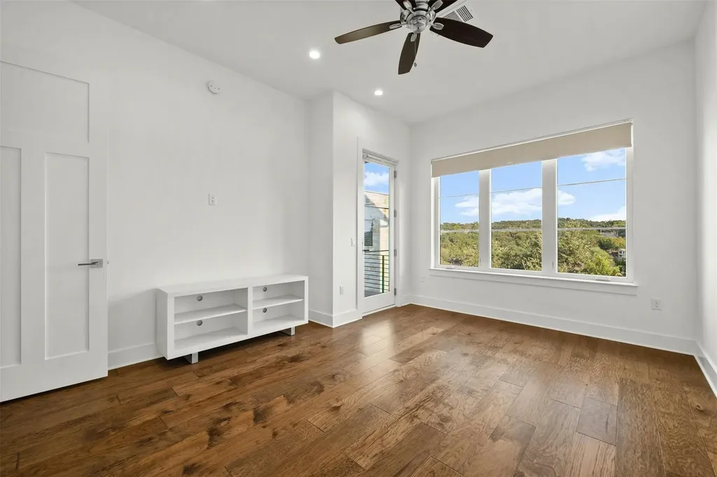 5717 Lost Horizon Drive Austin TX 78759