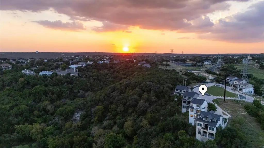 5717 Lost Horizon Drive Austin TX 78759