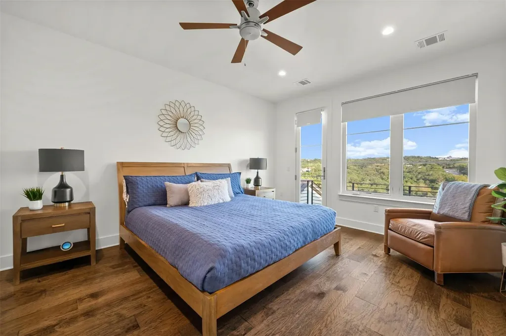 5717 Lost Horizon Drive Austin TX 78759