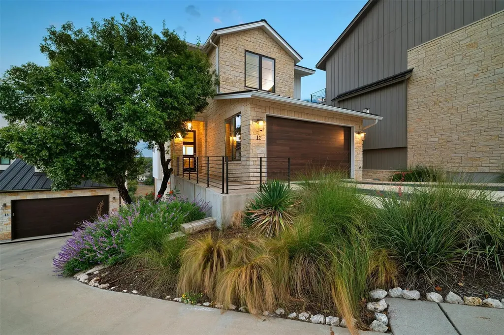 5717 Lost Horizon Drive Austin TX 78759