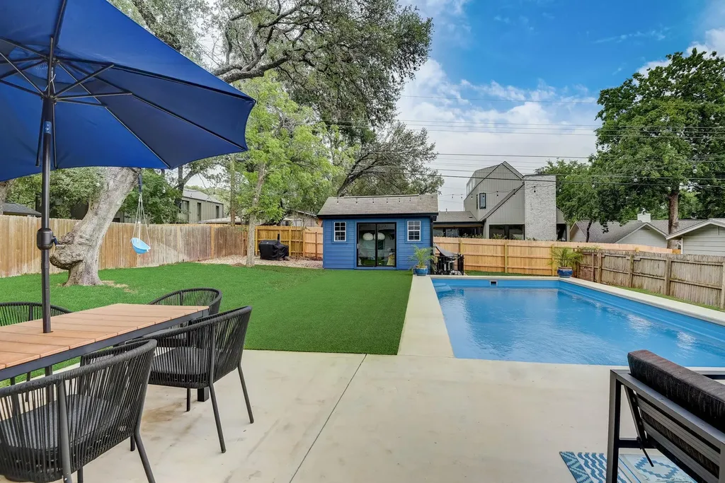 4907 Sylvandale Drive Austin TX 78745
