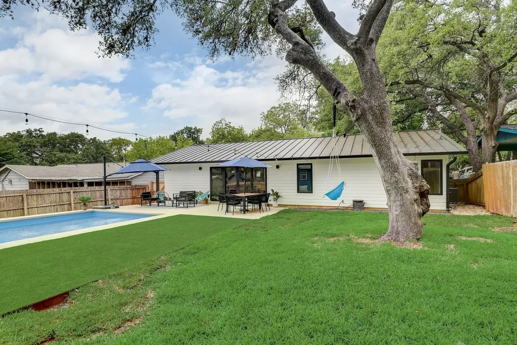 4907 Sylvandale Drive Austin TX 78745