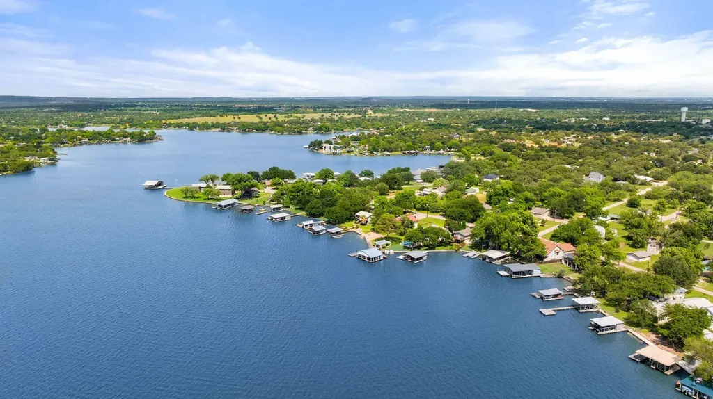 402 South Shorewood Drive Granite Shoals TX 78654