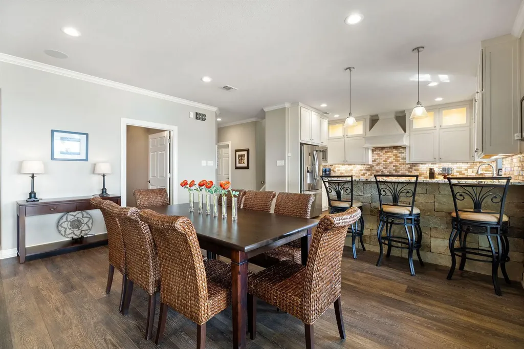 402 South Shorewood Drive Granite Shoals TX 78654