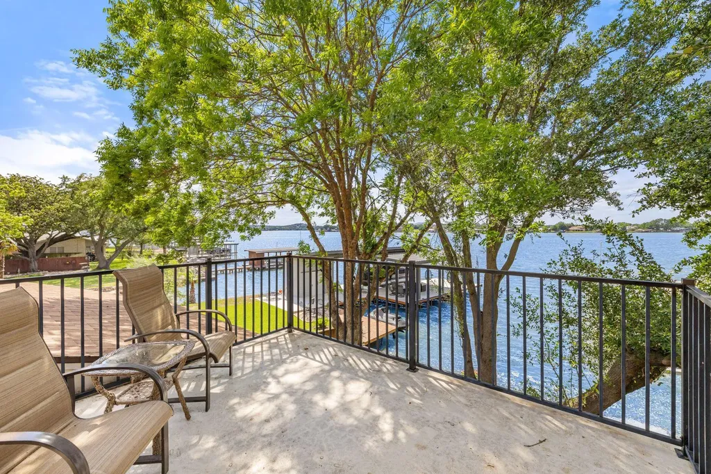 402 South Shorewood Drive Granite Shoals TX 78654