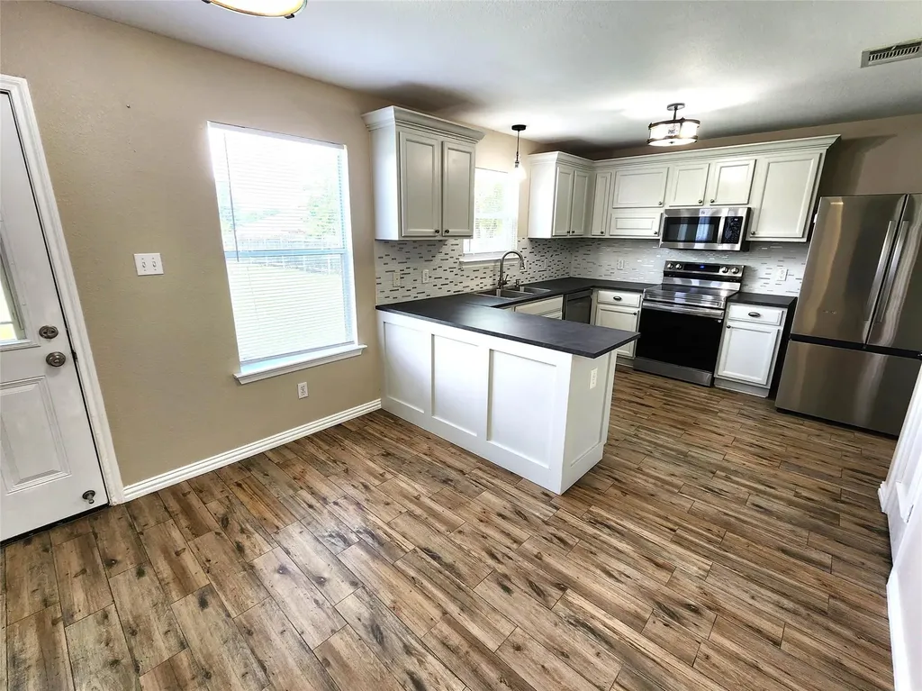933 Meadow Ridge Loop Georgetown TX 78626