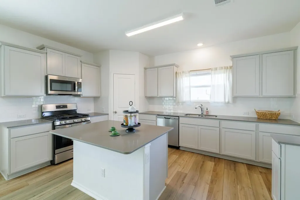 8015 Purple Aster Pass Lago Vista TX 78645
