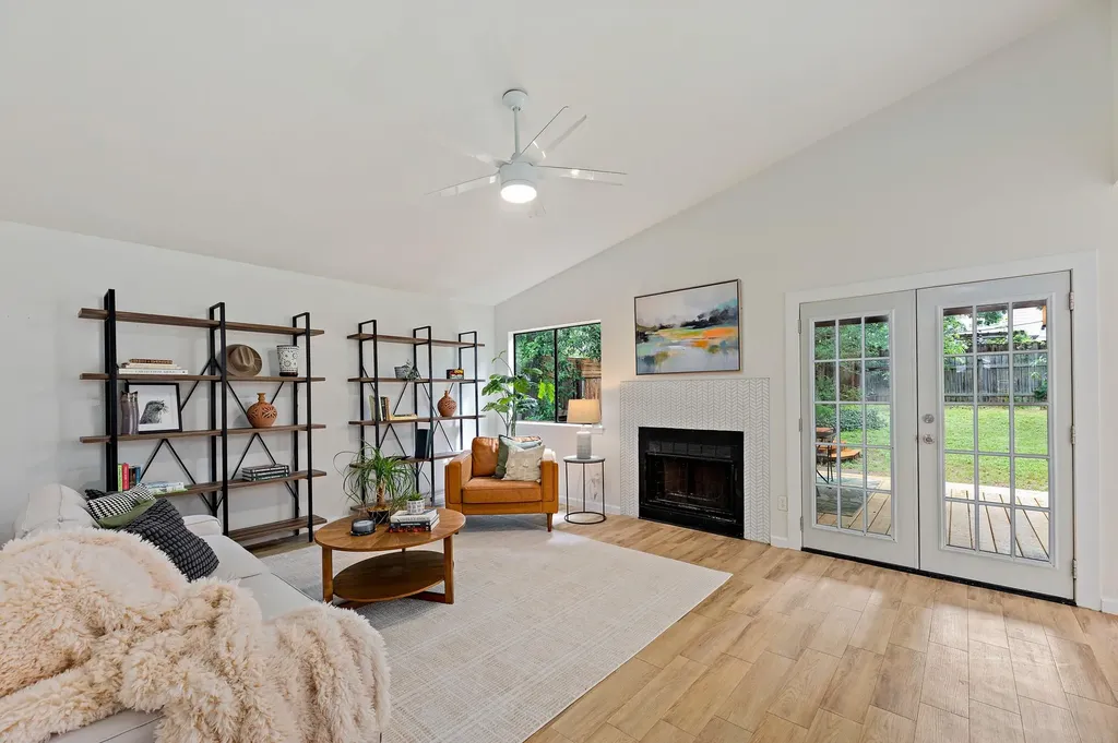 11837 Shropshire Boulevard Austin TX 78753