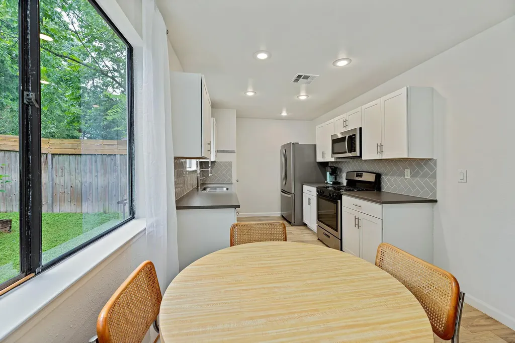 11837 Shropshire Boulevard Austin TX 78753