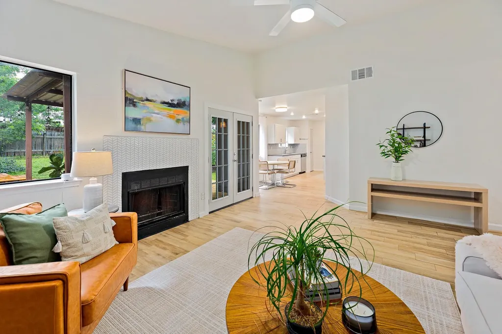 11837 Shropshire Boulevard Austin TX 78753