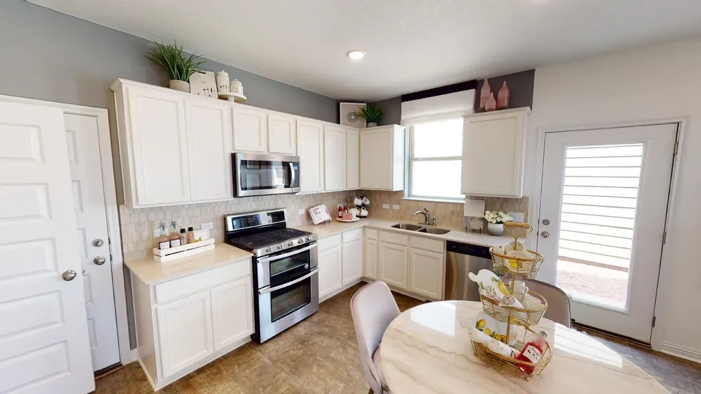8114 Leroi Drive Austin TX 78744
