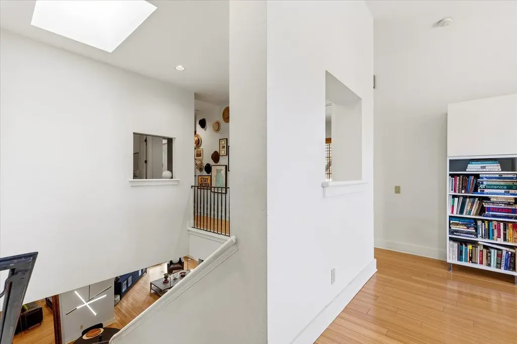 2207 Forest Trail Austin TX 78703