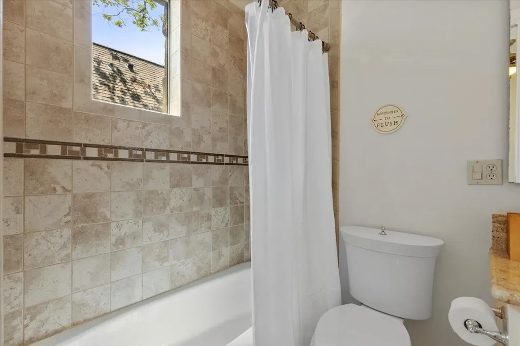 2207 Forest Trail Austin TX 78703