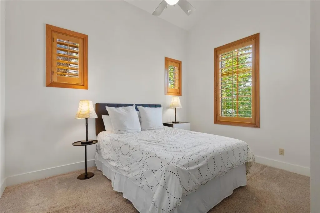 2207 Forest Trail Austin TX 78703