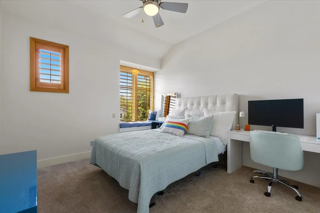 2207 Forest Trail Austin TX 78703