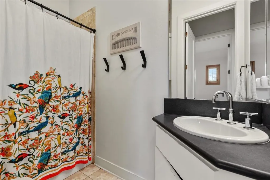 2207 Forest Trail Austin TX 78703