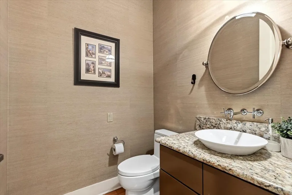 2207 Forest Trail Austin TX 78703