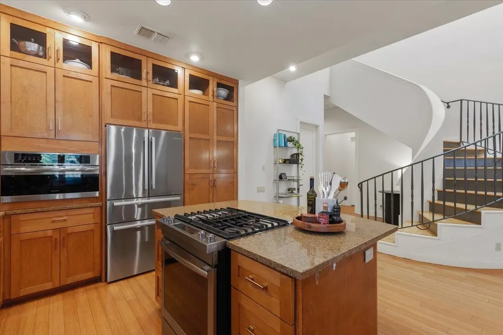 2207 Forest Trail Austin TX 78703