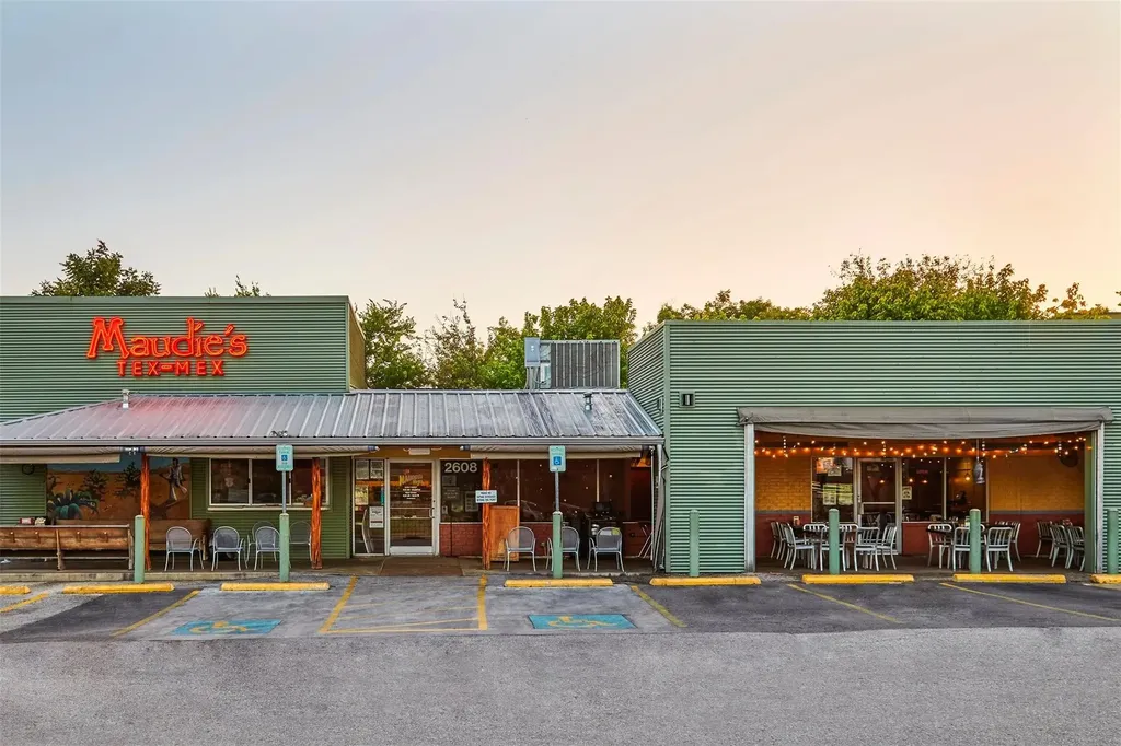 1404 Norwalk Lane Austin TX 78703
