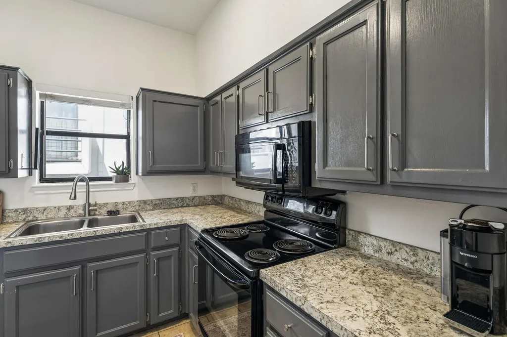 1404 Norwalk Lane Austin TX 78703