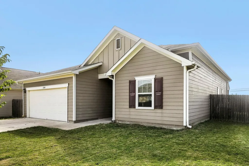 13705 Sherri Berry Way Manor TX 78653