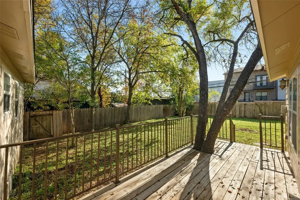 2631 W 45th Street Austin TX 78731