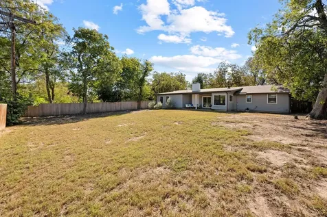 1006 Hollybluff Street Austin TX 78753