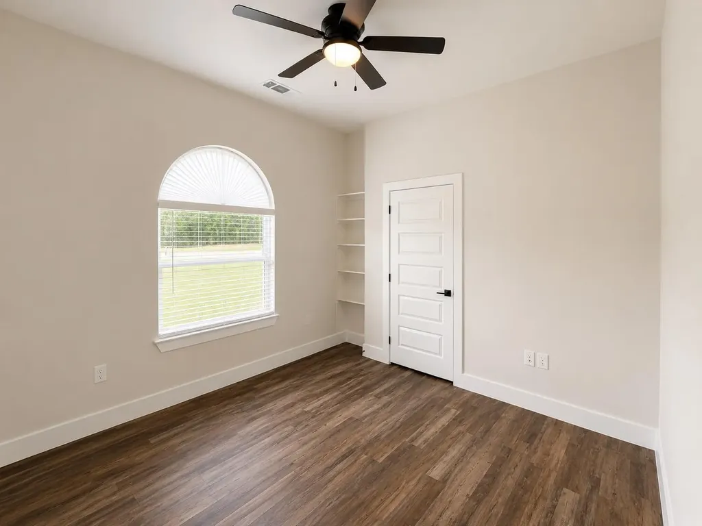 488 County Road 468 Elgin TX 78621